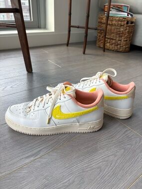 Nike Air Force 1 ‘07 LX Women’s Size 11 White Yellow “Mama”